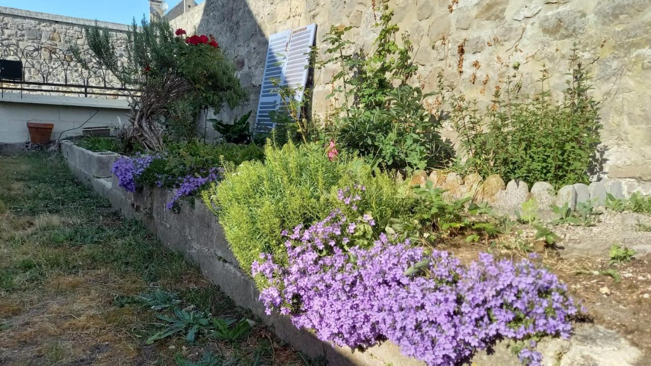 Le Gite Des Murmures Urcel المظهر الخارجي الصورة